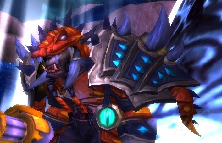 Saurok Stalker's Spaulders